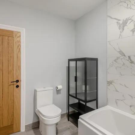 3 Bed In Oc-g33088 *