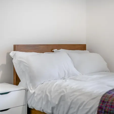 3 Bed In Oc-g33088 Holiday home *